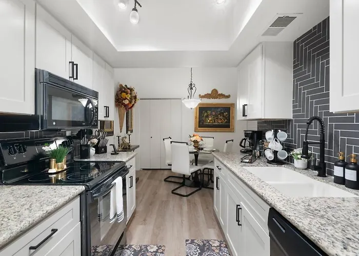 Fiore - 2 King Beds & Swimming Pool! Apartment Chandler